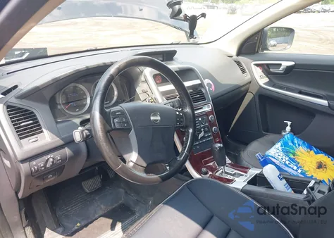 2010 Volvo Xc60 T6 z USA, uszkodzony, nr VIN YV4992DZ0A2024271